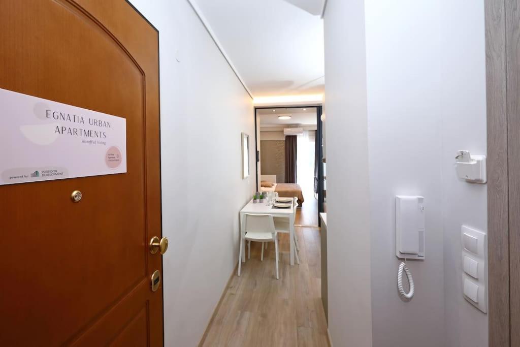 Egnatia Downtown, Urban Apartments B Thessaloniki Exterior photo