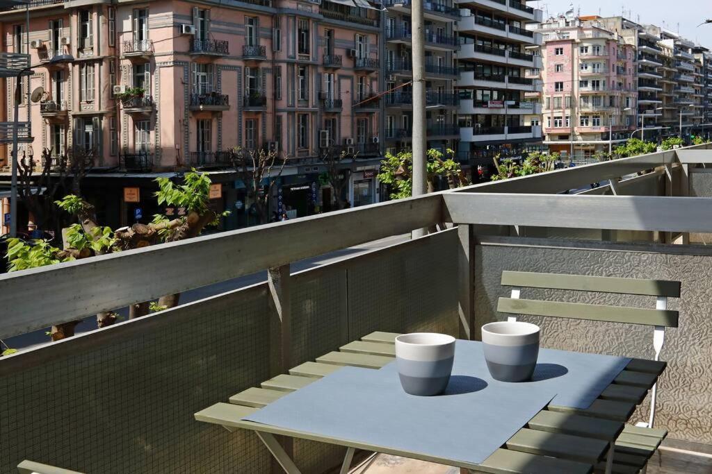 Egnatia Downtown, Urban Apartments B Thessaloniki Exterior photo